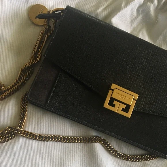 Givenchy chain wallet - Picture 1 of 4